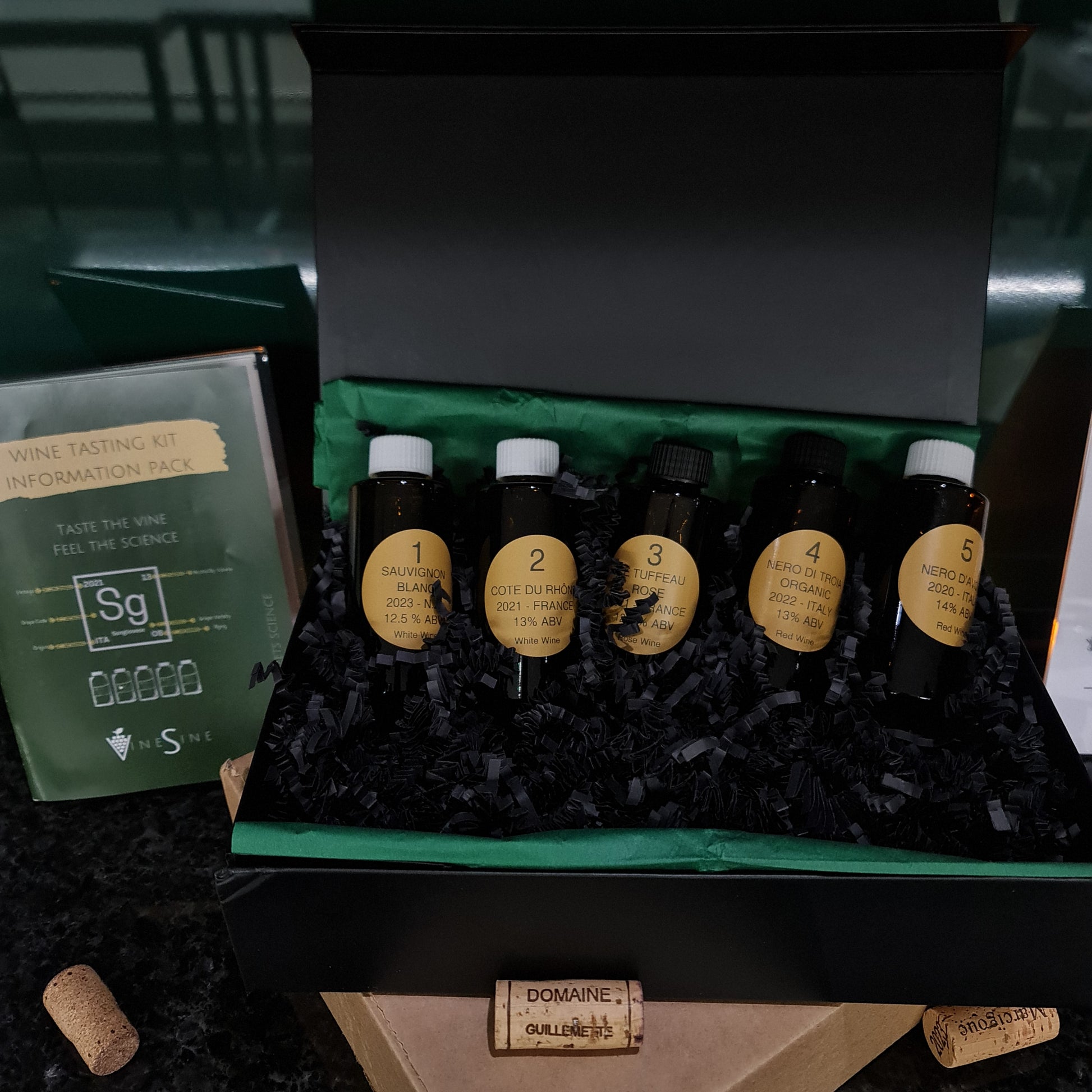 Vinesine At-home wine tasting kit in the premium black gift box with 5 miniature bottles of wine, tasting information guide also know as tasting instruction 